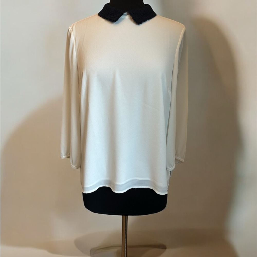 CeCe White Blouse with Black Collar